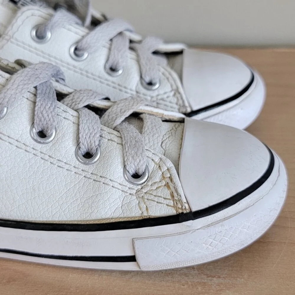 Converse Low Top White Faux Leather Toddler Infant Unisex Sneakers Shoes CTAS 8